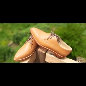 Nisolo James Leather Oxford in Almond